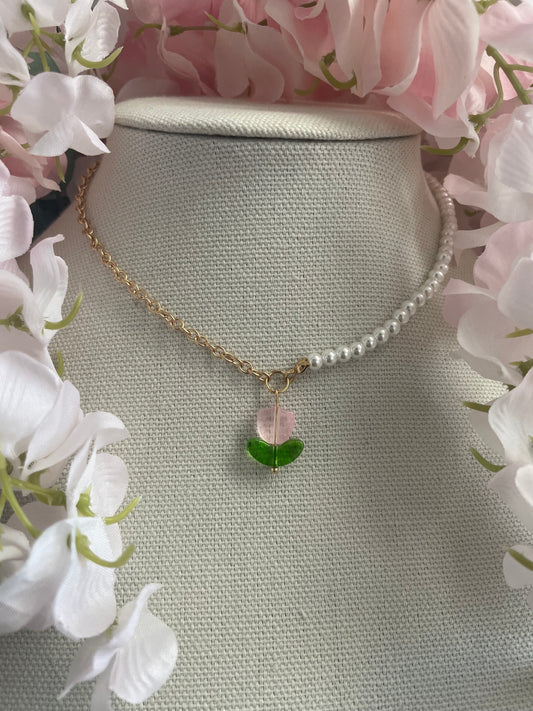 Chain And Pearl Tulip Necklace