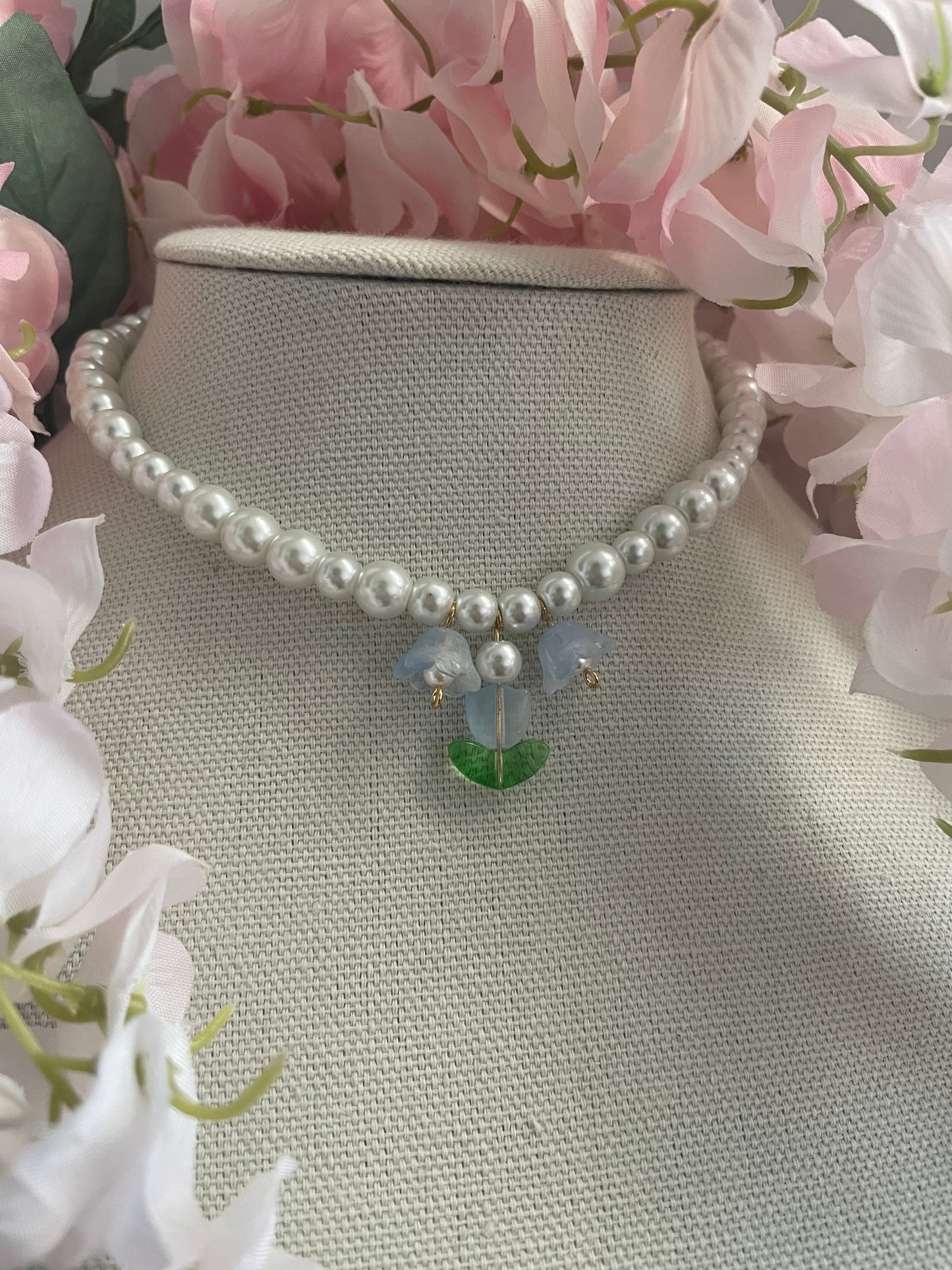 Blue Tulip Pearl Necklace