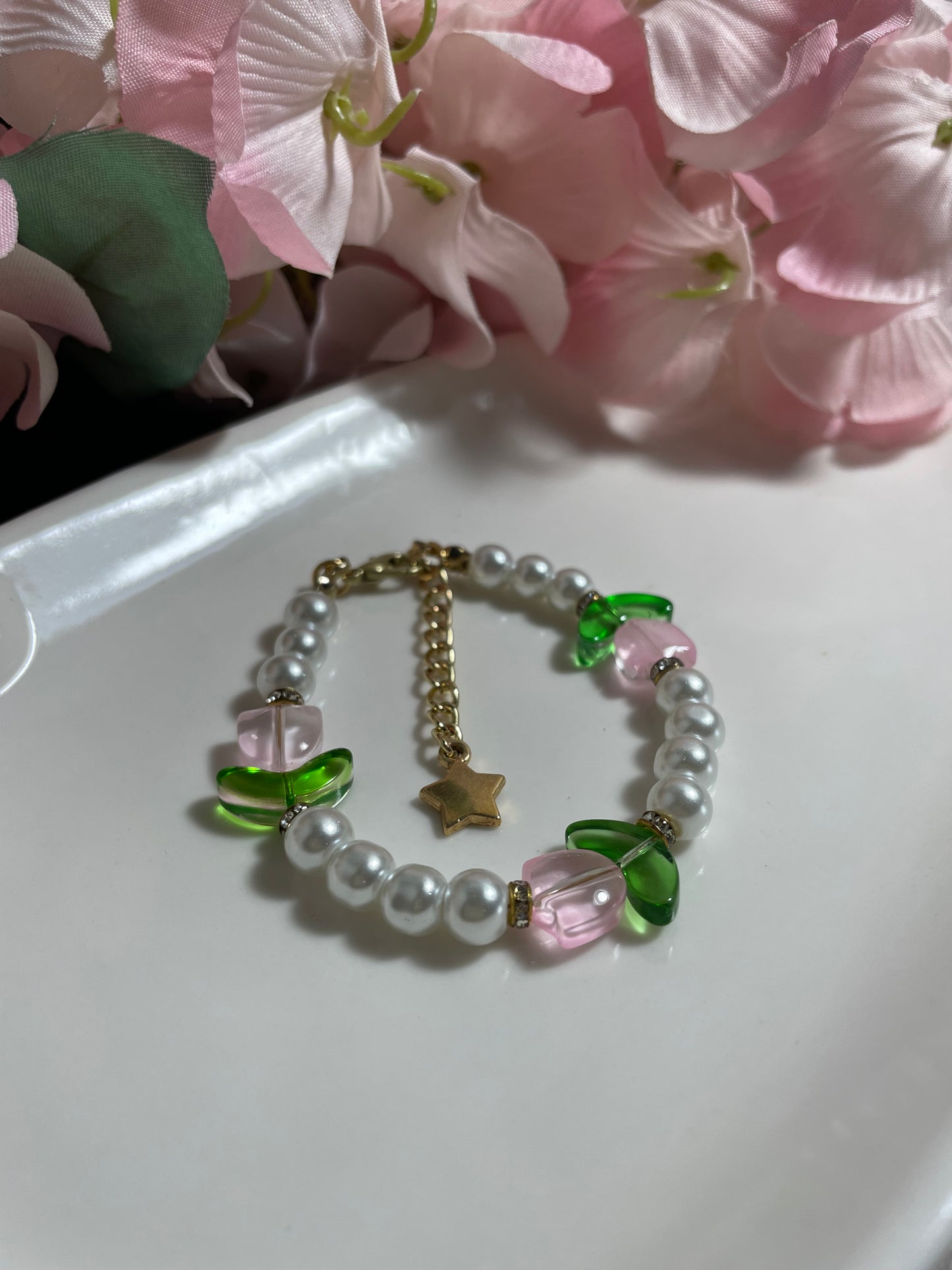 Pearl Tulip Bracelet